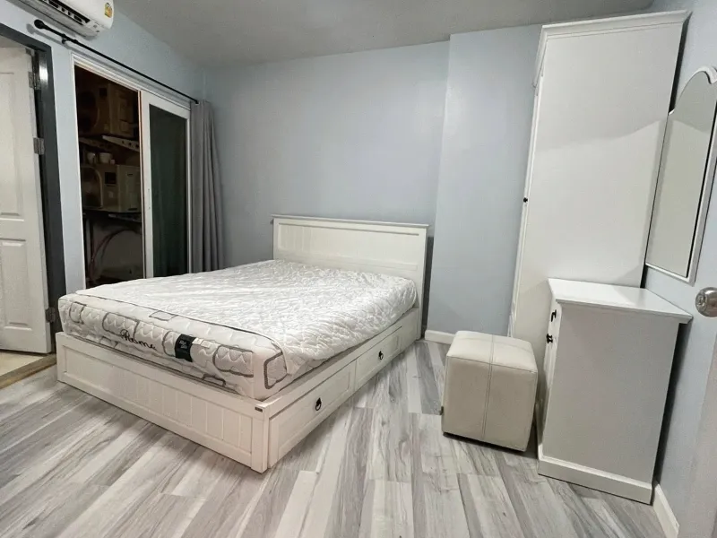 1-Bedroom Condo for Rent, Downtown Phuket, Mountain View - Phuket Town, Phuket - Main photo