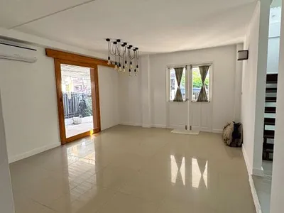 4-Bedroom House with Extra Land Plot, Chalong, Freehold - Chalong, Phuket - Photo 8