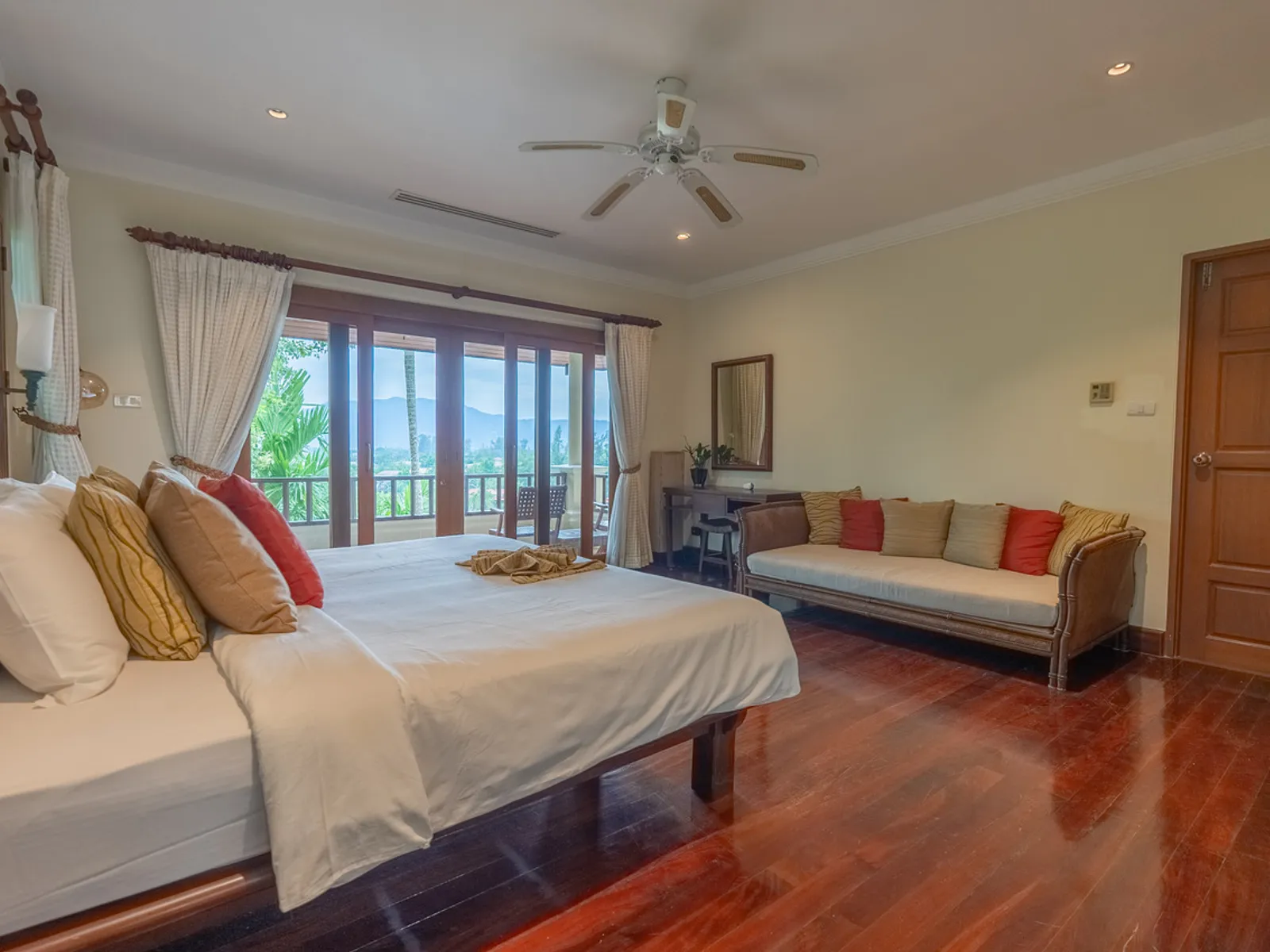 Лэйквуд Хиллс, вилла с 5 спальнями и бассейном на продажу, Лайан - Layan, Phuket - Фото 38
