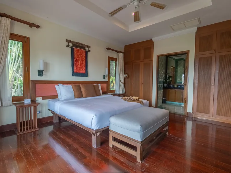 Лэйквуд Хиллс, вилла с 5 спальнями и бассейном на продажу, Лайан - Layan, Phuket - Главное фото
