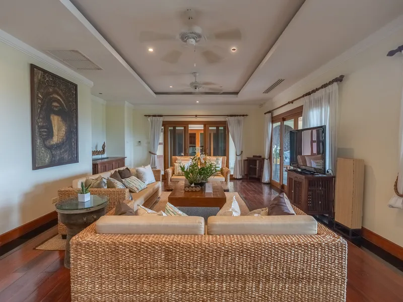 Лэйквуд Хиллс, вилла с 5 спальнями и бассейном на продажу, Лайан - Layan, Phuket - Главное фото