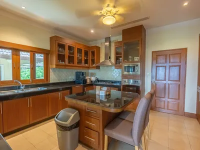 Лэйквуд Хиллс, вилла с 5 спальнями и бассейном на продажу, Лайан - Layan, Phuket - Фото 15