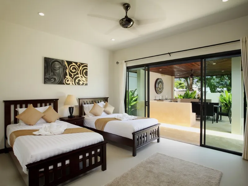 Вилла "Оникс", 4 спальни, вилла с бассейном и джакузи, Най Харн - Nai Harn, Phuket - Главное фото