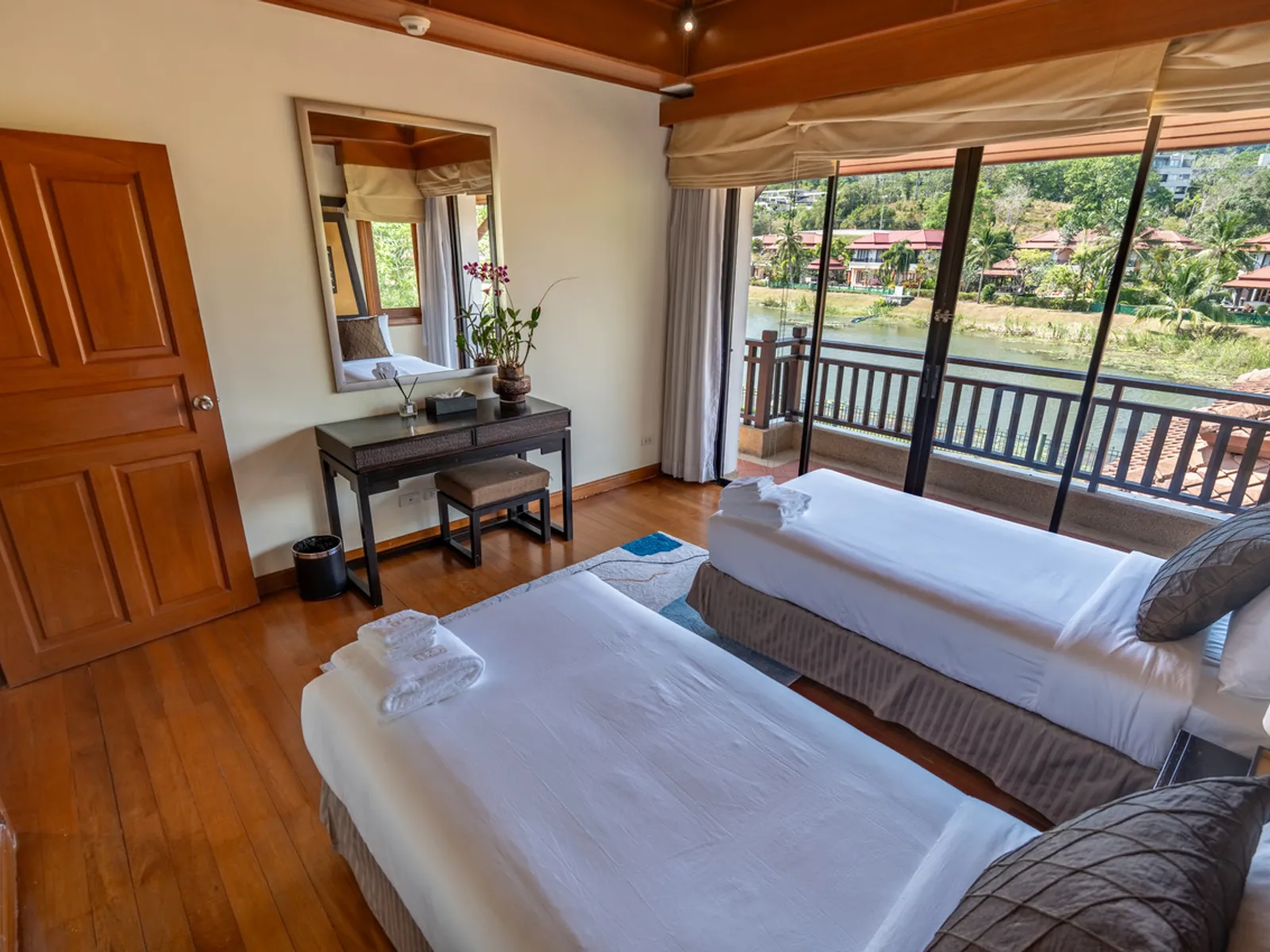 Продается 4-спальная вилла с бассейном у озера, Лагуна - Laguna, Phuket - Фото 36