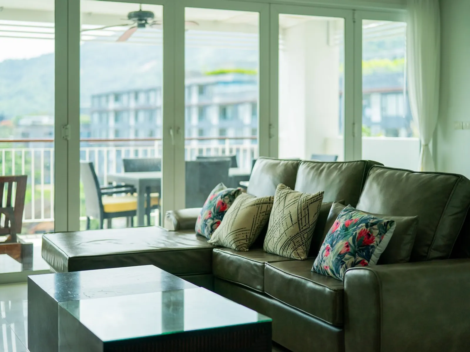 3-Bedroom Ocean View Condo for Rent, Surin Beach Area - Surin Beach, Phuket - Photo 3