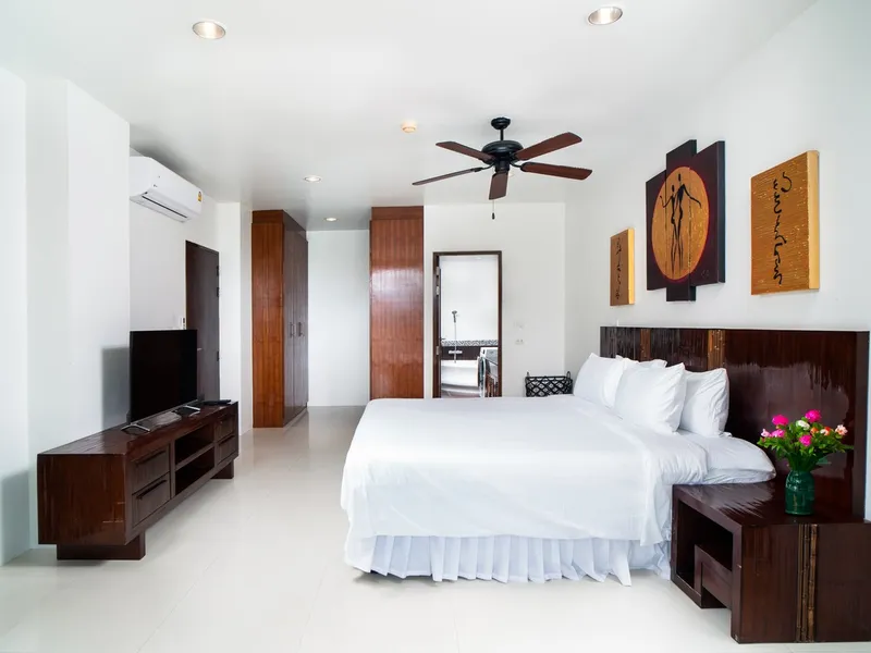 3-Bedroom Ocean View Condo for Rent, Surin Beach Area - Surin Beach, Phuket - Main photo