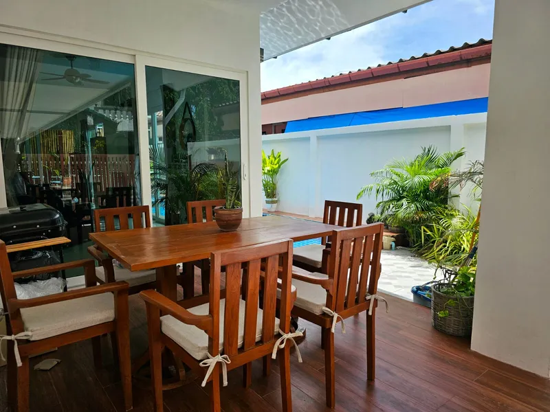 3-Bedroom Pool Villa, 250 sqm, Rawai, Freehold - Rawai, Phuket - Main photo