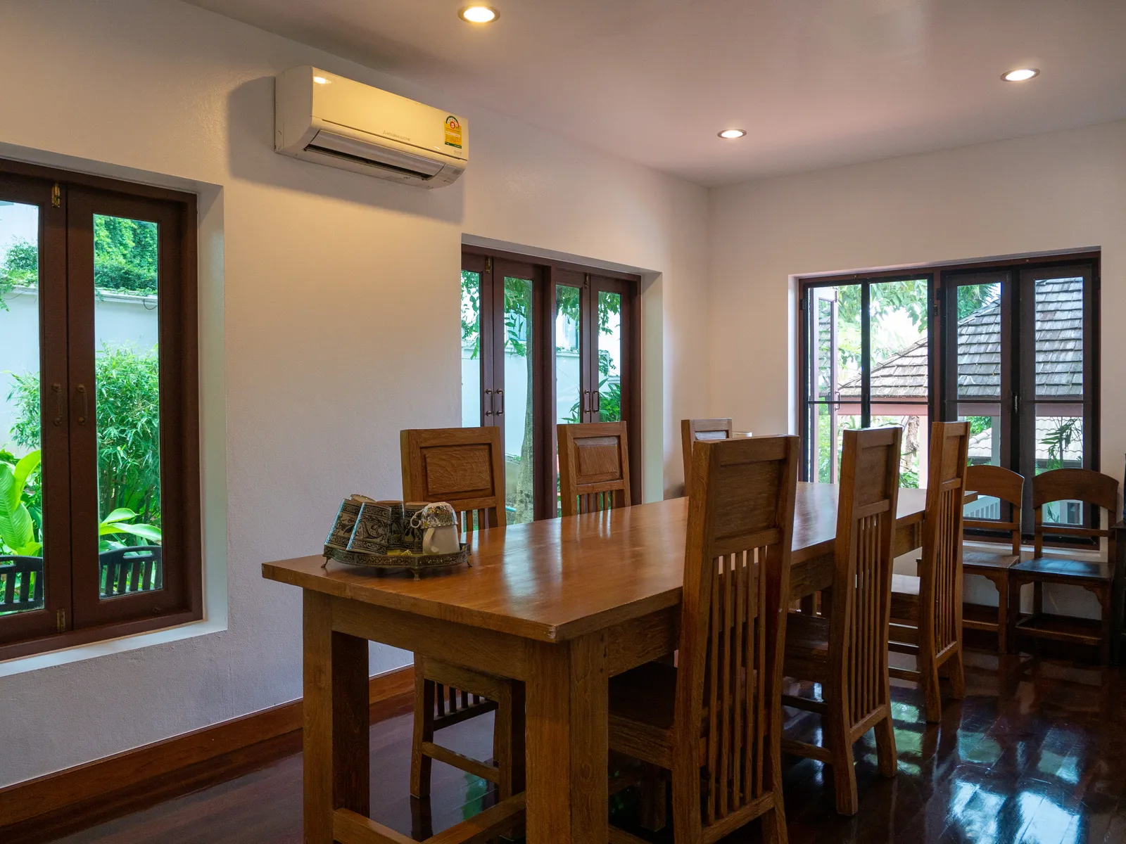 7-Bedroom Estate with Pool and Guest Bungalows, Rawai, Freehold - Rawai, Phuket - Photo 11