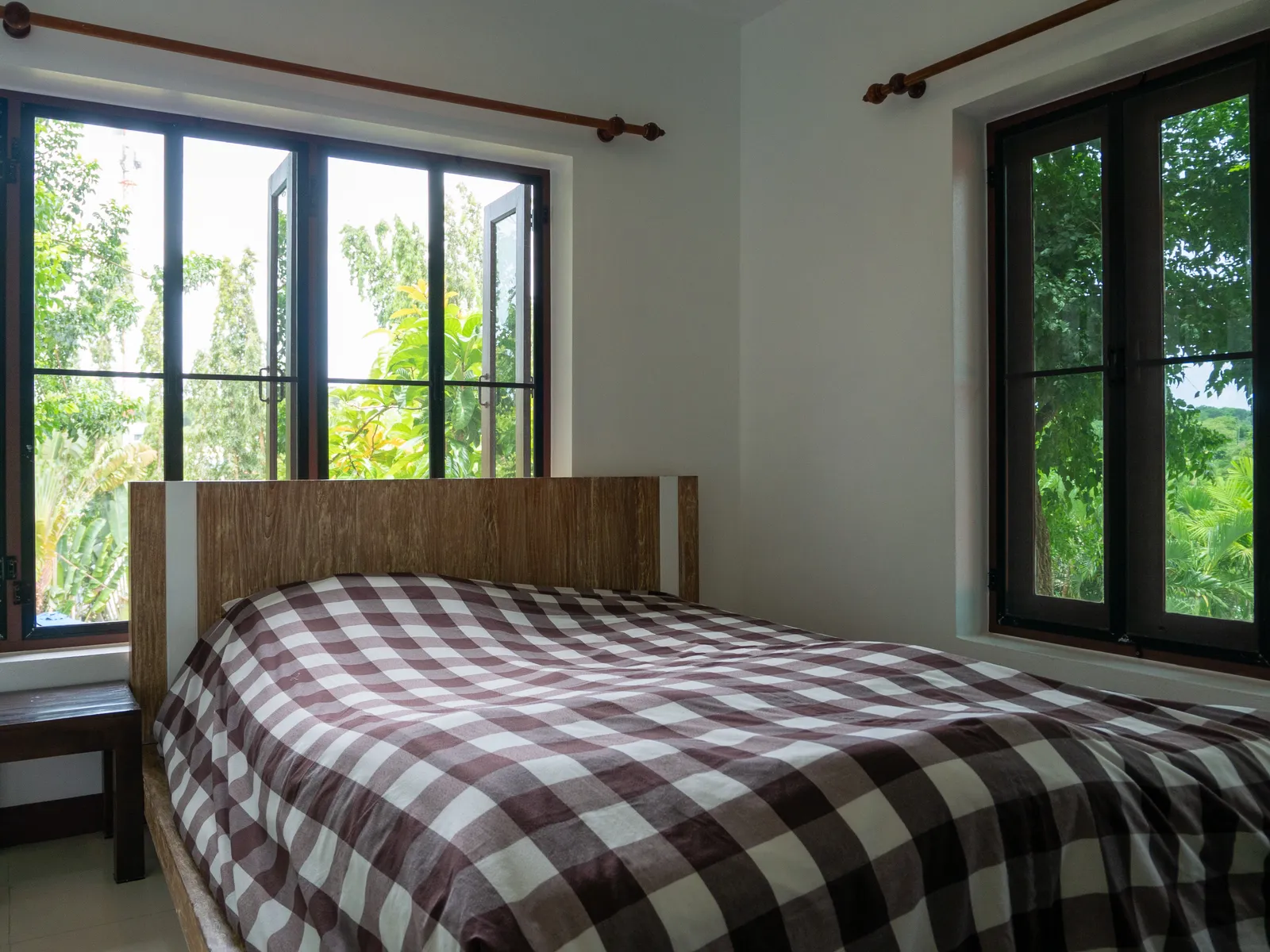 7-Bedroom Estate with Pool and Guest Bungalows, Rawai, Freehold - Rawai, Phuket - Photo 21