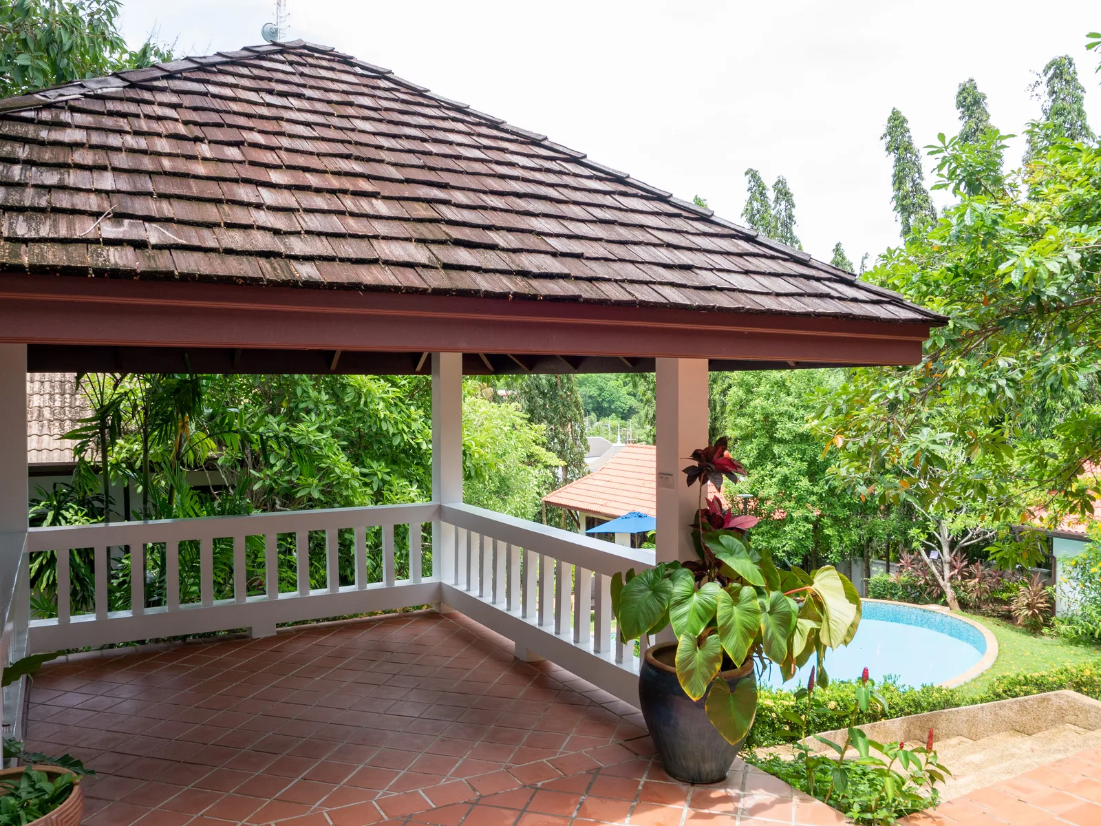 7-Bedroom Estate with Pool and Guest Bungalows, Rawai, Freehold - Rawai, Phuket - Photo 49