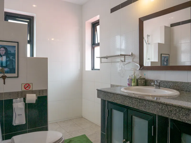 7-Bedroom Estate with Pool and Guest Bungalows, Rawai, Freehold - Rawai, Phuket - Main photo