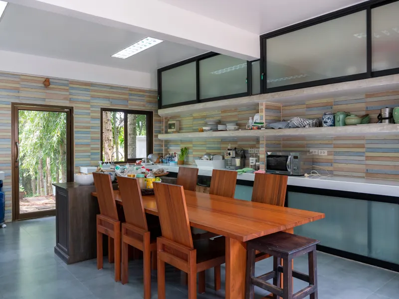 7-Bedroom Estate with Pool and Guest Bungalows, Rawai, Freehold - Rawai, Phuket - Main photo