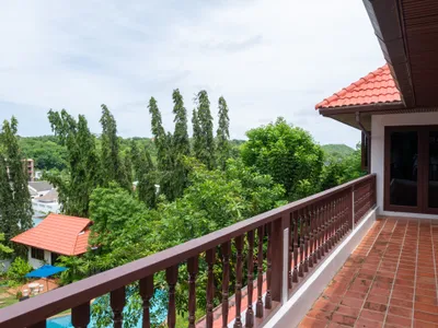 7-Bedroom Estate with Pool and Guest Bungalows, Rawai, Freehold - Rawai, Phuket - Photo 30