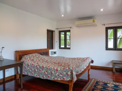 7-Bedroom Estate with Pool and Guest Bungalows, Rawai, Freehold - Rawai, Phuket - Photo 32