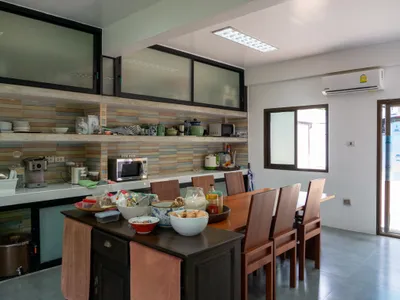 7-Bedroom Estate with Pool and Guest Bungalows, Rawai, Freehold - Rawai, Phuket - Photo 53