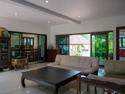 7-Bedroom Estate with Pool and Guest Bungalows, Rawai, Freehold - Rawai, Phuket - Photo 14