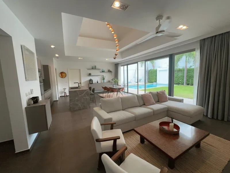 Villa moderne de 2 chambres à louer à Rawai - Rawai, Phuket - Photo principale