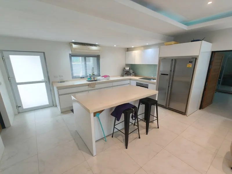 6-Apartment Freehold Building, 50m from Rawai Beach, Freehold - Rawai, Phuket - Main photo