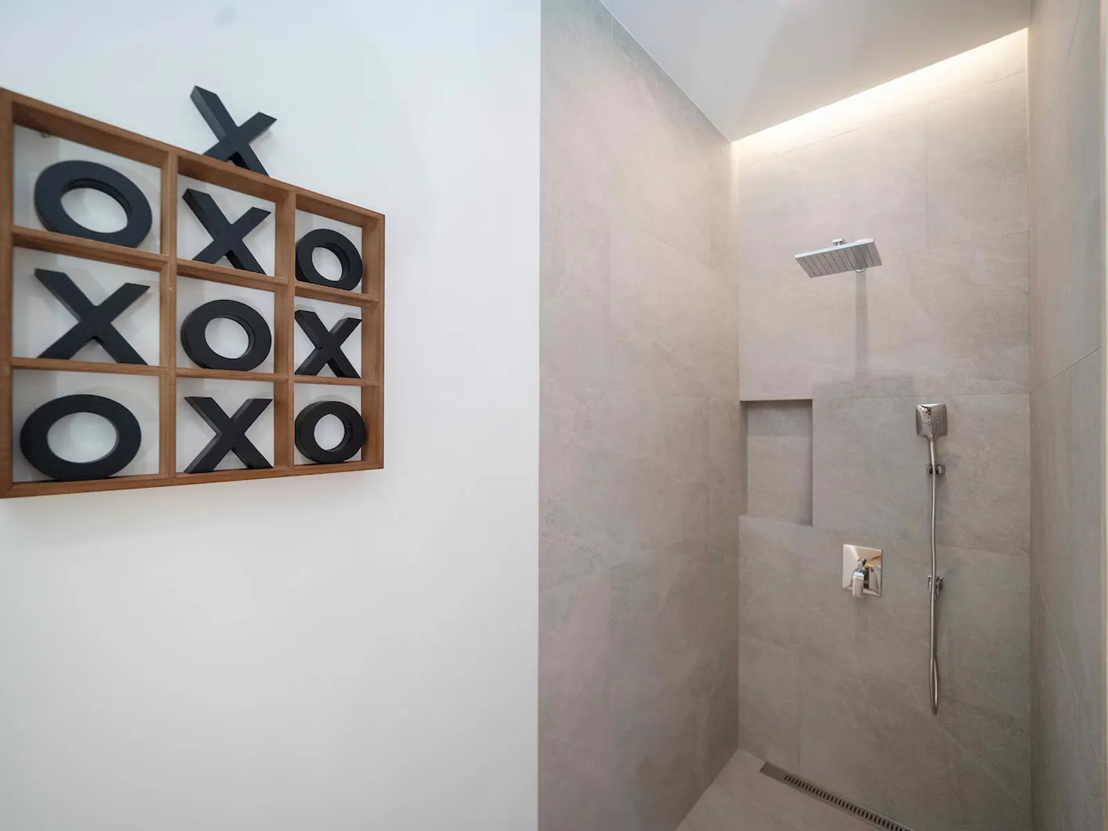 4-Bedroom Pool Villa for Sale, Rawai, Freehold - Rawai, Phuket, Thailand - Photo 21