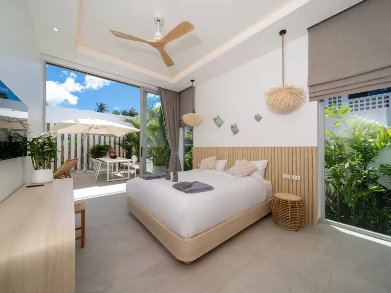 4-Bedroom Pool Villa for Sale, Rawai, Freehold - Rawai, Phuket, Thailand - Main photo
