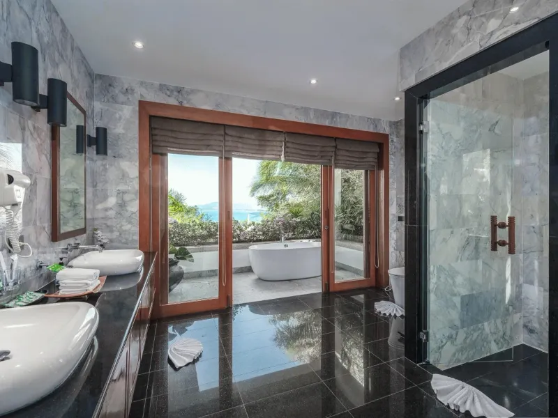 10-Bedroom Sea View Pool Villa for Rent, Surin Hill - Surin Beach, Phuket - Main photo