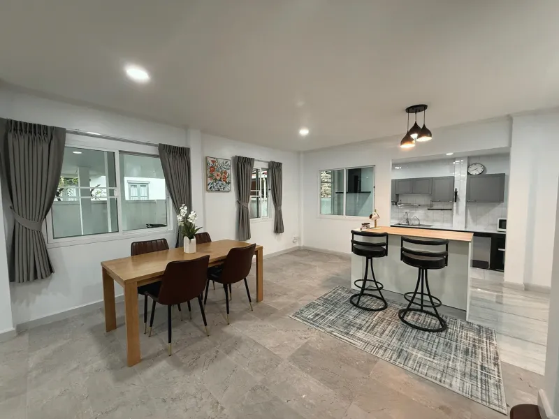 Land & Houses Chalong, 3-Bedroom Family Home for Rent, Chalong - Chalong, Phuket - Main photo