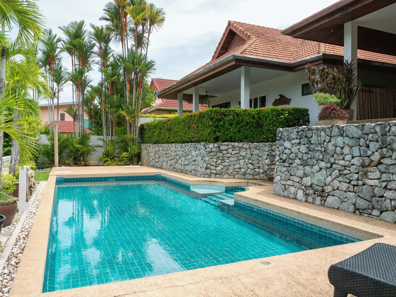 Private Pool Villa with 2 Separate Houses | 5 Bedrooms | Leasehold - Rawai, Phuket - Photo 7