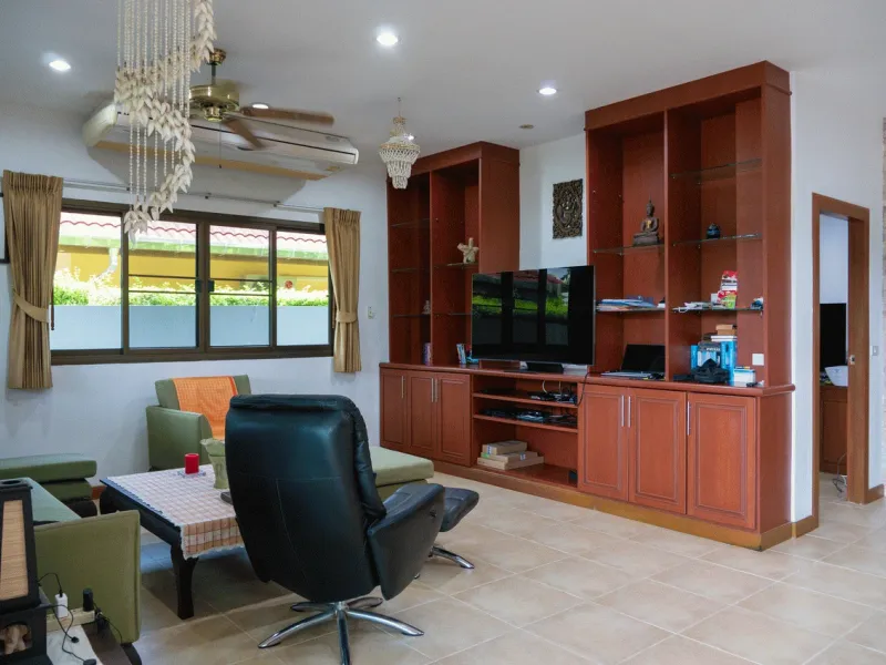 Private Pool Villa with 2 Separate Houses | 5 Bedrooms | Leasehold - Rawai, Phuket - Main photo