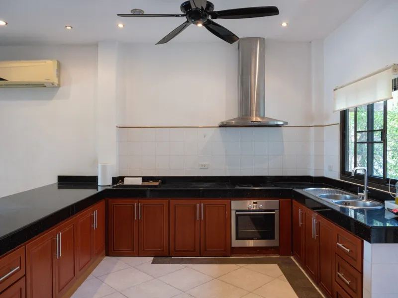 Private Pool Villa with 2 Separate Houses | 5 Bedrooms | Leasehold - Rawai, Phuket - Main photo