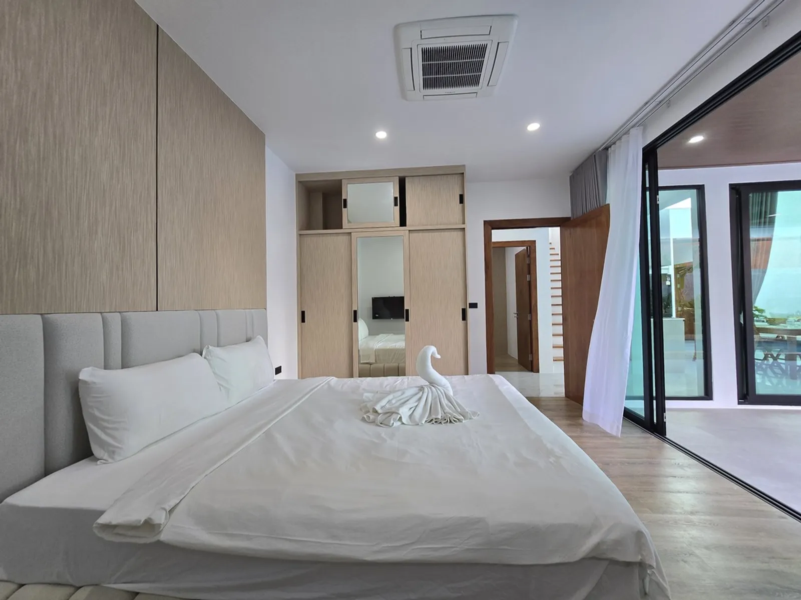 3-Bedroom New Pool Villa for Sale, Rawai, High Ceilings, Freehold - Rawai, Phuket - Photo 23