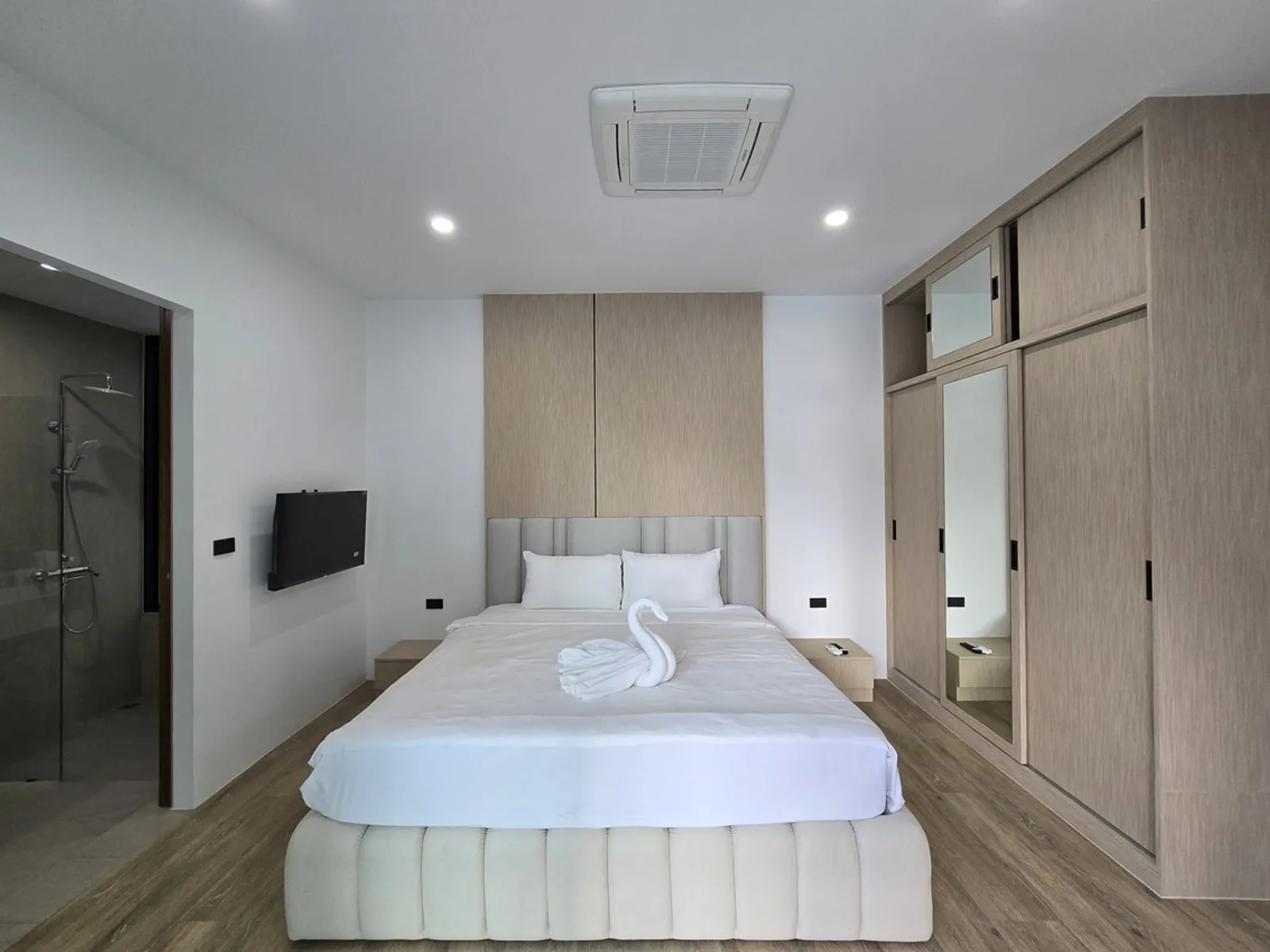 3-Bedroom New Pool Villa for Sale, Rawai, High Ceilings, Freehold - Rawai, Phuket - Photo 21