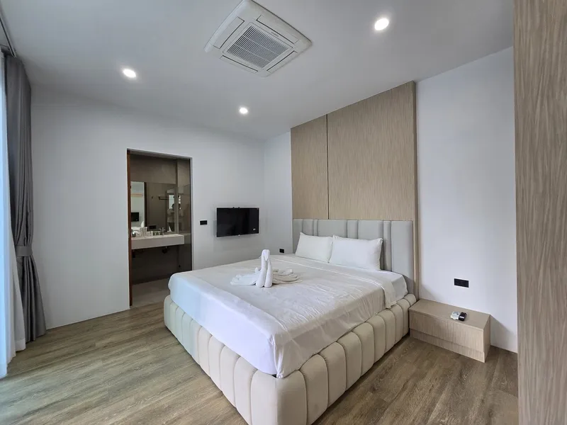 3-Bedroom New Pool Villa for Sale, Rawai, High Ceilings, Freehold - Rawai, Phuket - Main photo