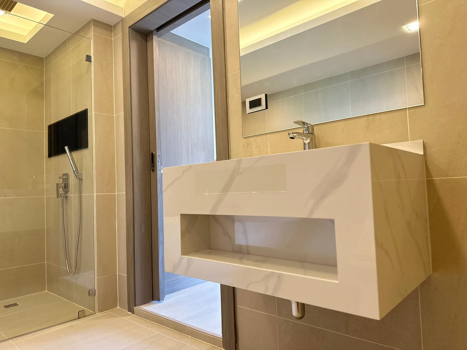 2-Bedroom Sea View Condo for Sale, Rawai, Fully Renovated - Rawai, Phuket - Photo 22