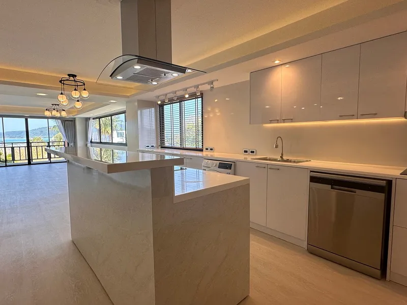 2-Bedroom Sea View Condo for Sale, Rawai, Fully Renovated - Rawai, Phuket - Main photo