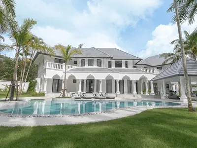 Villa méditerranéenne de 5 chambres avec piscine à louer, Cherng Talay - Cherng Talay, Phuket - Propriété à vendre ou louer à Phuket