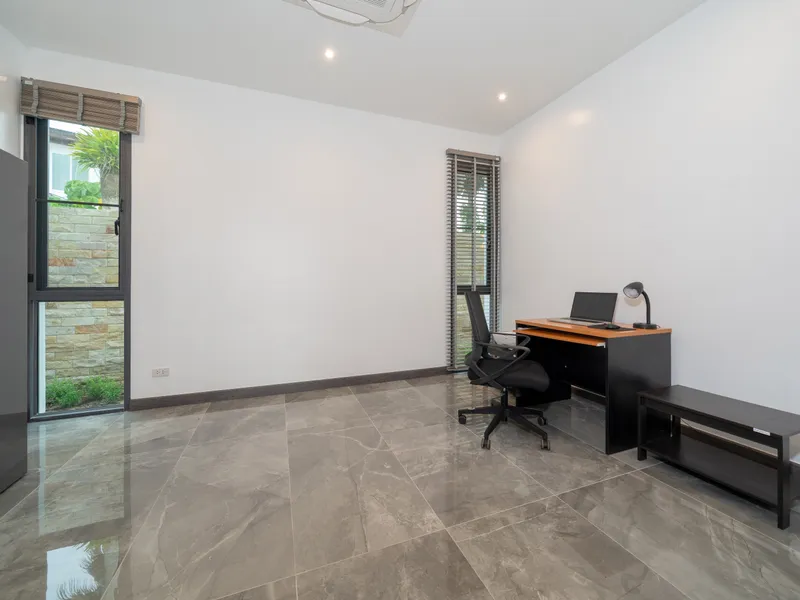 3-Bedroom Pool Villa for Sale, Cherng Talay, Near Laguna, Freehold - Cherng Talay, Phuket - Main photo