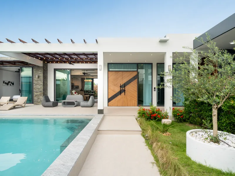 3-Bedroom Pool Villa for Sale, Cherng Talay, Near Laguna, Freehold - Cherng Talay, Phuket - Main photo