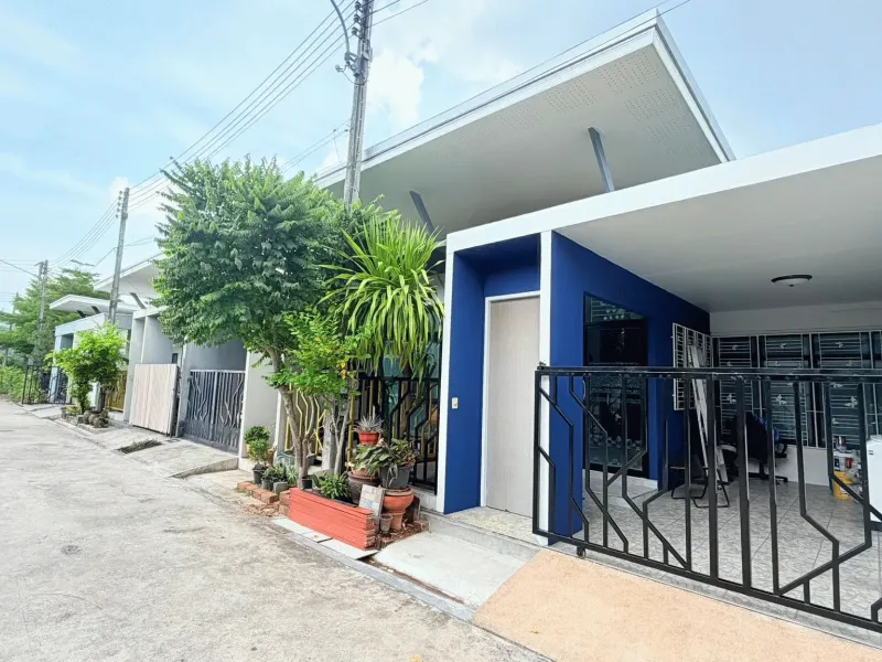 2-Bedroom House for Rent, Chalong, Affordable and Convenient - Chalong, Phuket - Main photo