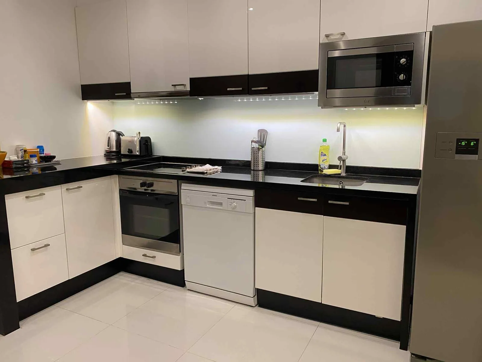 Kamala Regent, 2-Bedroom Freehold Condo for Sale, Kamala - Kamala, Phuket - Photo 11