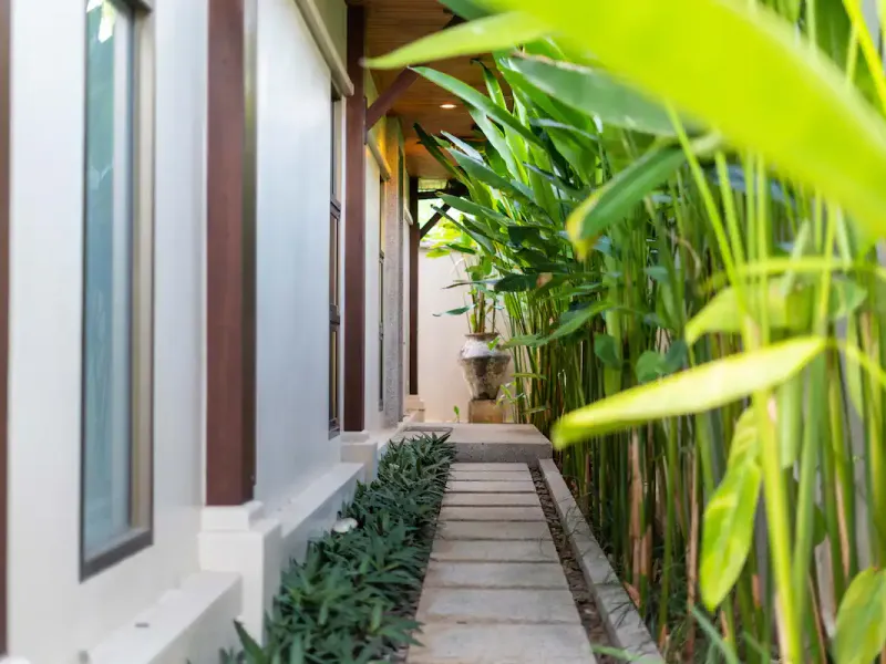 The Niche, 3-Bedroom Thai-Style Pool Villa for Rent, Nai Harn - Nai Harn, Phuket - Main photo