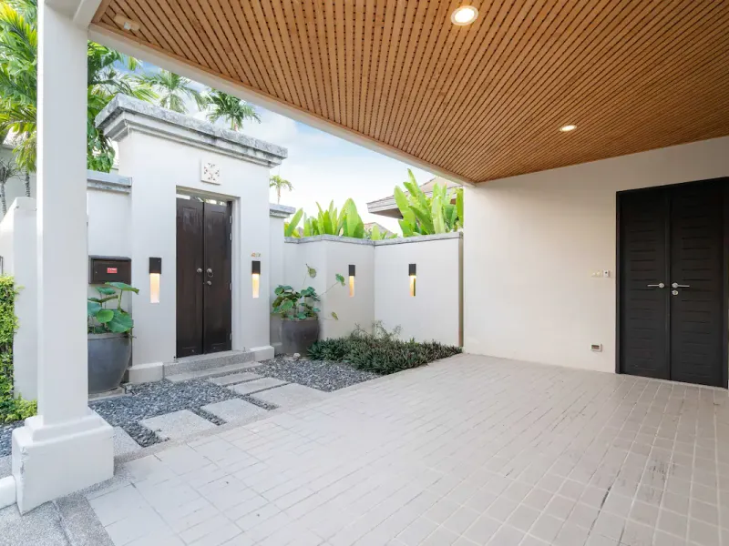 The Niche, 3-Bedroom Thai-Style Pool Villa for Rent, Nai Harn - Nai Harn, Phuket - Main photo