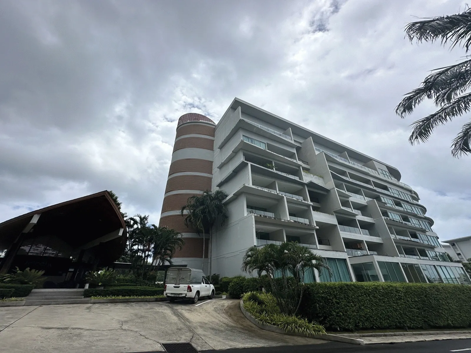 Oversized Studio Condo for Sale, Karon, 55 sqm - Karon, Phuket - Photo 2