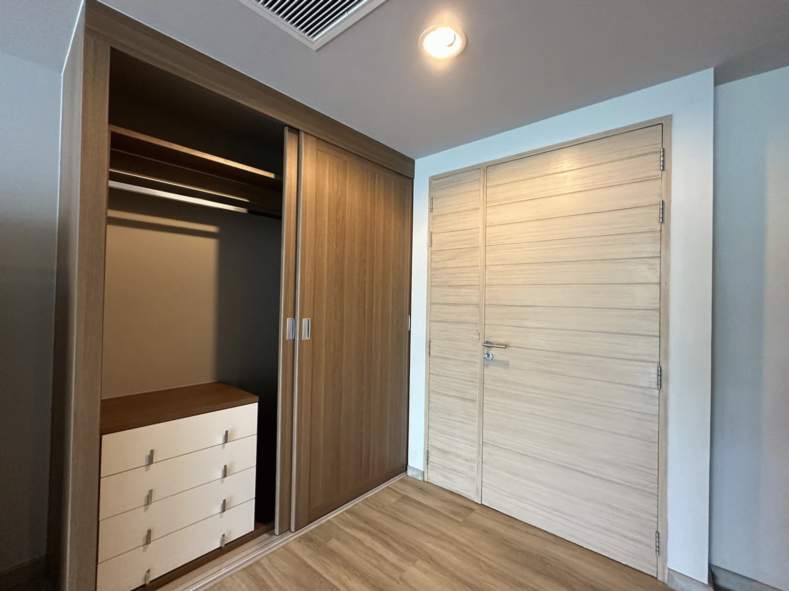 Oversized Studio Condo for Sale, Karon, 55 sqm - Karon, Phuket - Photo 10