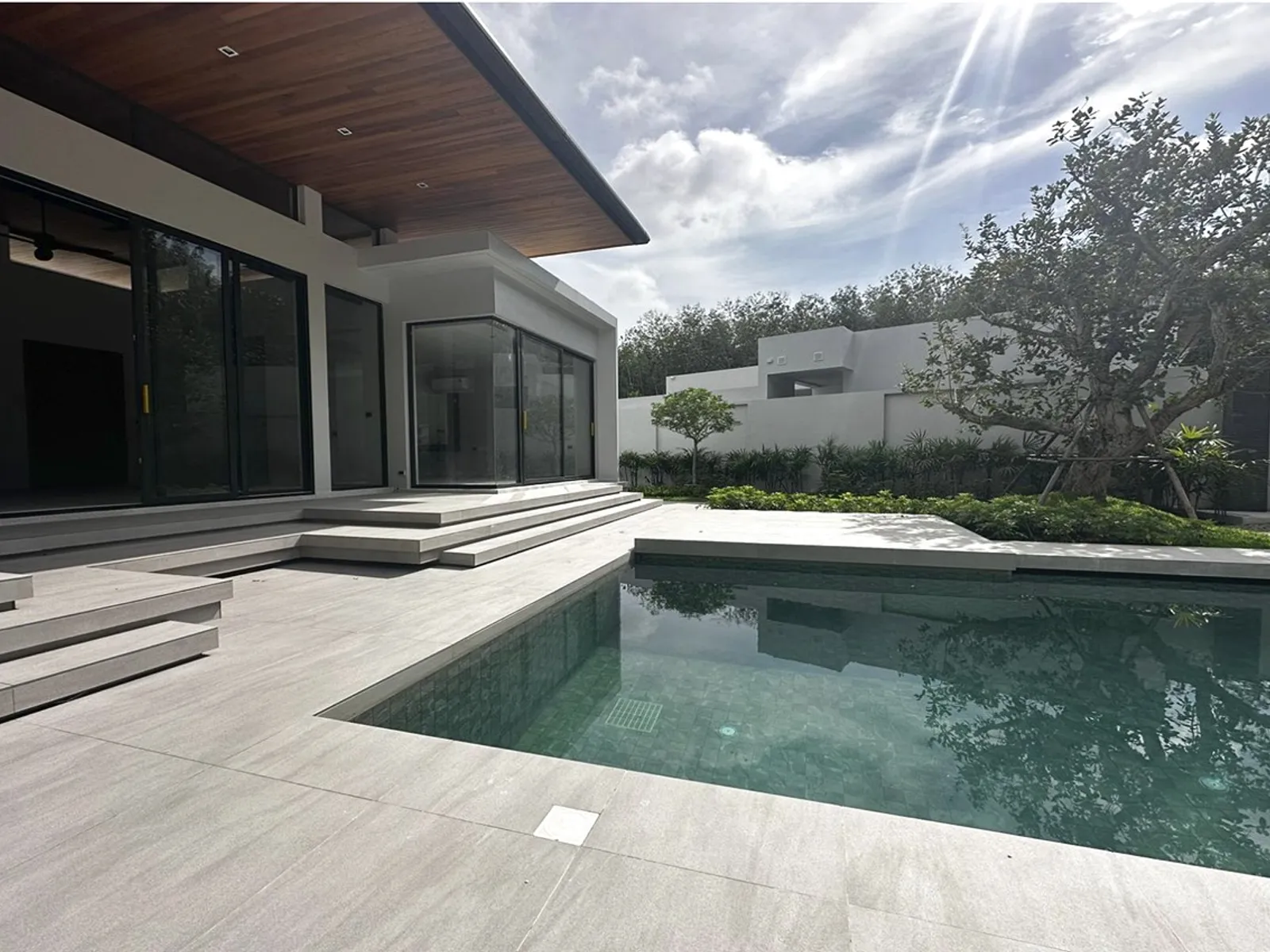Botanica Modern Loft, 2-Bedroom Pool Villa, Cherng Talay, Freehold - Cherng Talay, Phuket - Photo 3