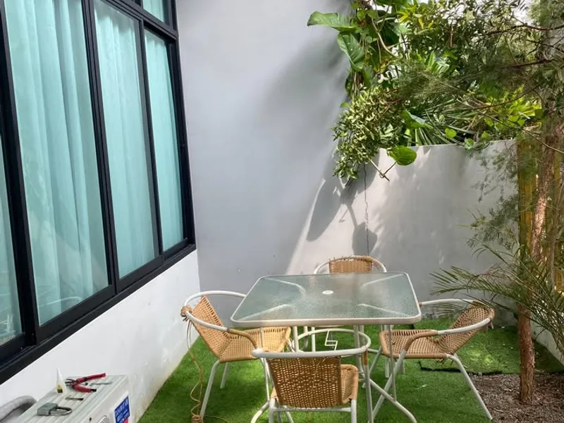 Villa 2 chambres à louer dans une communauté sécurisée à Chalong - Chalong, Phuket - Photo principale