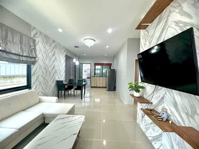 Villa 2 chambres à louer dans une communauté sécurisée à Chalong - Chalong, Phuket - Propriété à vendre ou louer à Phuket