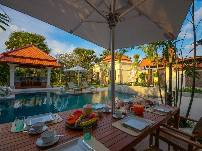 Sai Taan Villas, Villa rénovée de 5 chambres avec piscine à louer, Laguna - Laguna, Phuket - Photo principale