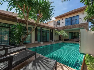 4-Bedroom Thai-Balinese Pool Villa for Sale, Rawai, Freehold - Rawai, Phuket - Photo 26