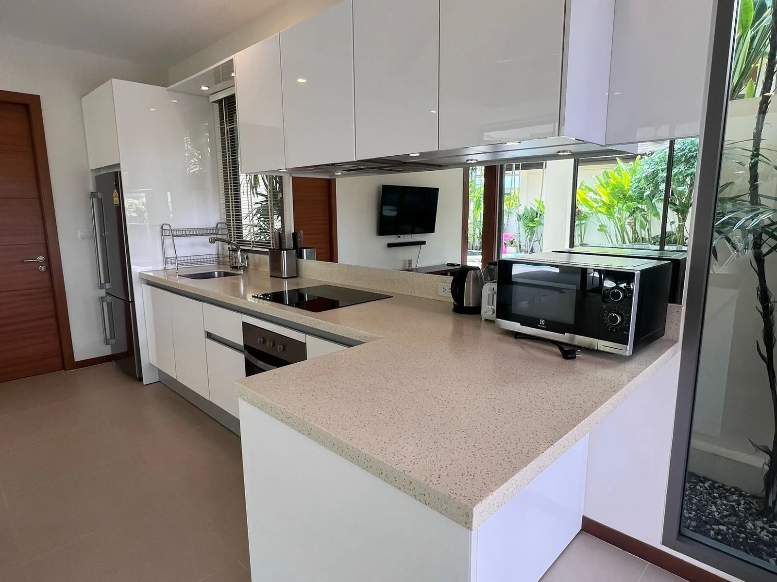 4-Bedroom House with Gym for Rent, Rawai, 800m to Beach - Rawai, Phuket - Photo 16