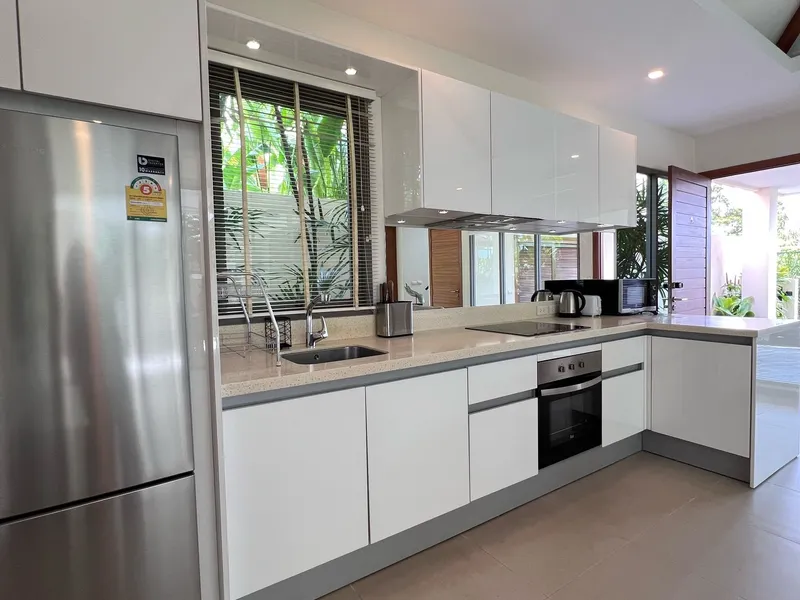 4-Bedroom House with Gym for Rent, Rawai, 800m to Beach - Rawai, Phuket - Main photo